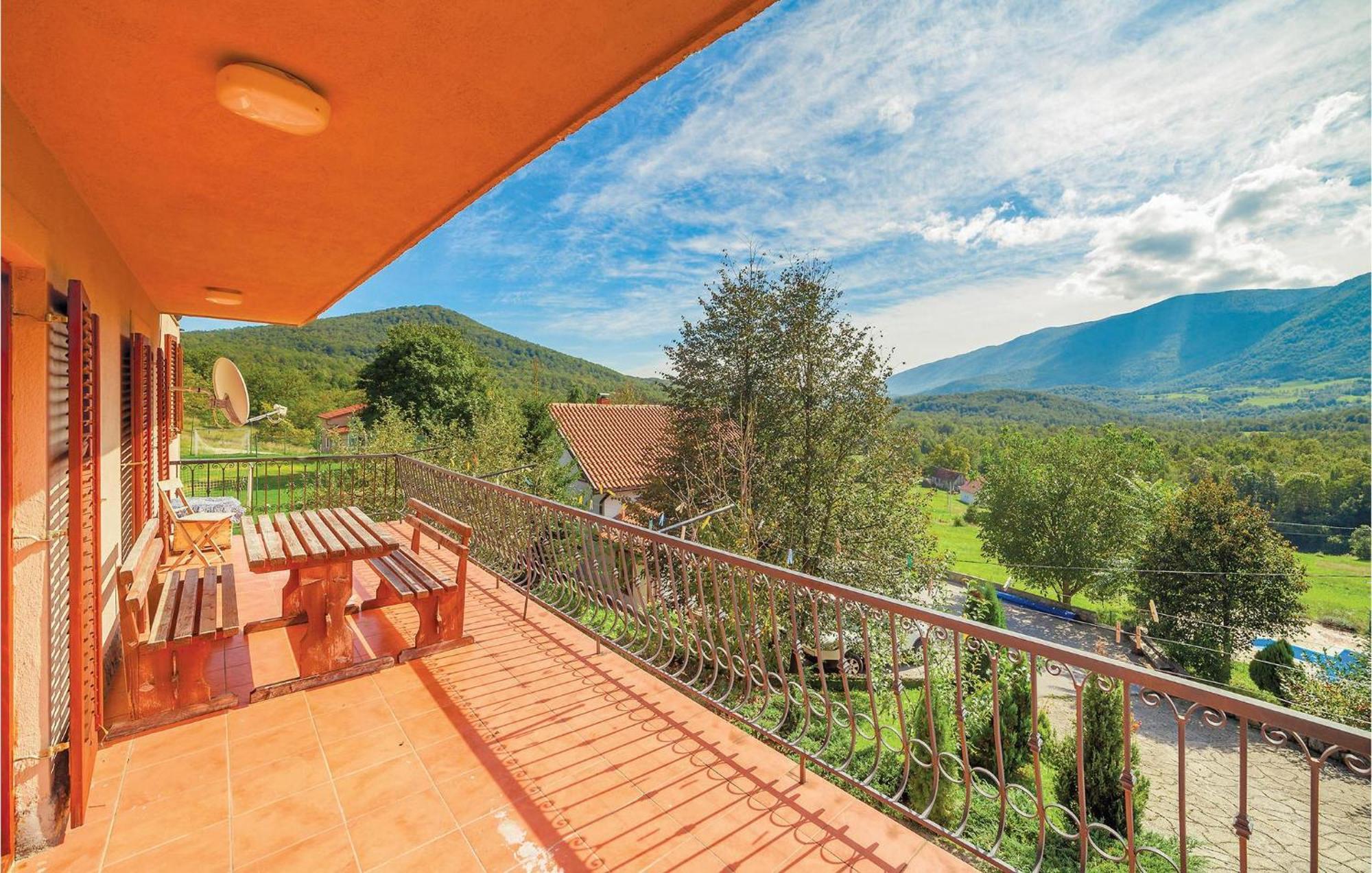 7 Bedroom Pet Friendly Home In Crni Kal Exterior foto